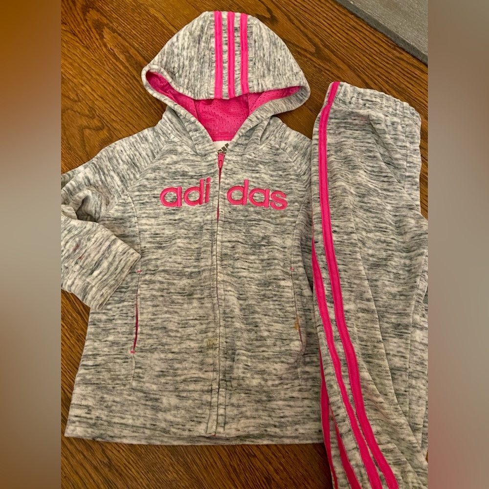 Toddler girls adidas velour sweatsuit 3T